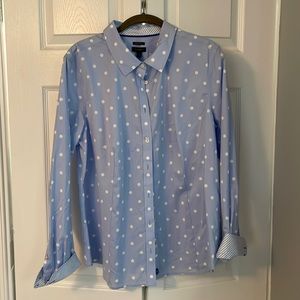 Talbots blue polka dot wrinkle resistant blouse 16